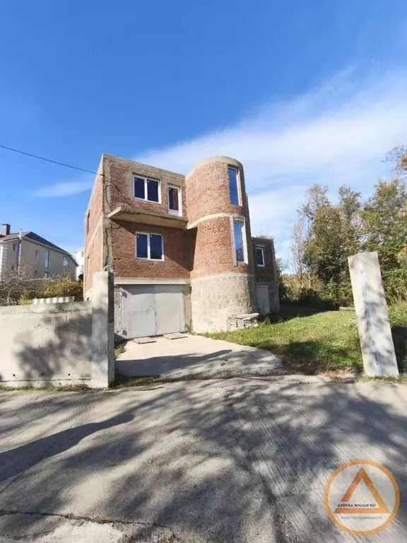 Дом в Краснодарский край, Туапсе ул. Вице-адмирала Щедрина, 24 (233 м) - Фото 2