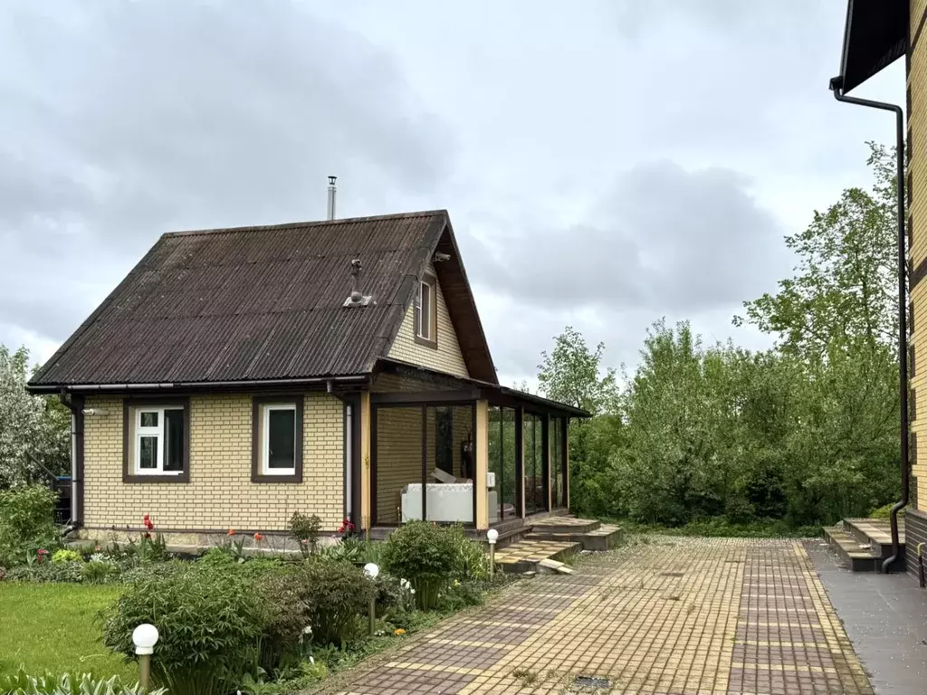 Дом в Ленинградская область, Ивангород Кингисеппский район, ул. ... - Фото 1