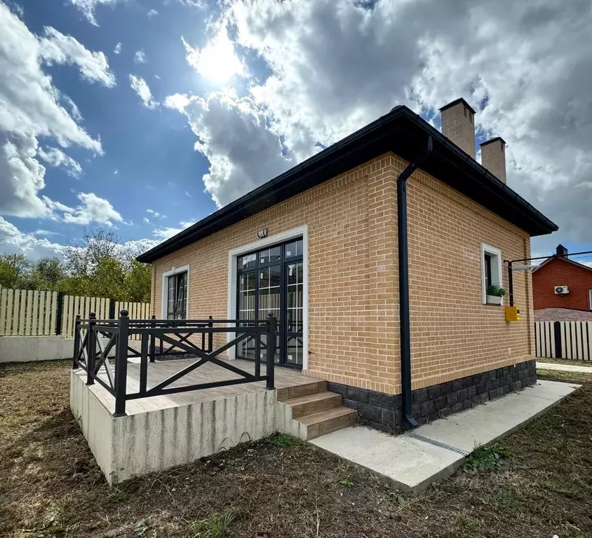 Дом в Краснодарский край, Горячий Ключ Комсомольская ул. (95 м) - Фото 1