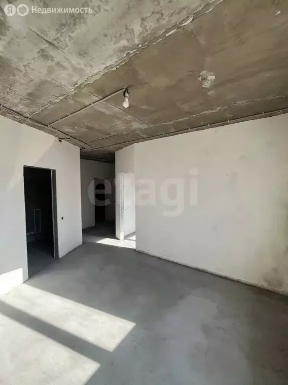 Квартира-студия: Долинное, улица Ленина, 22А (40 м) - Фото 1