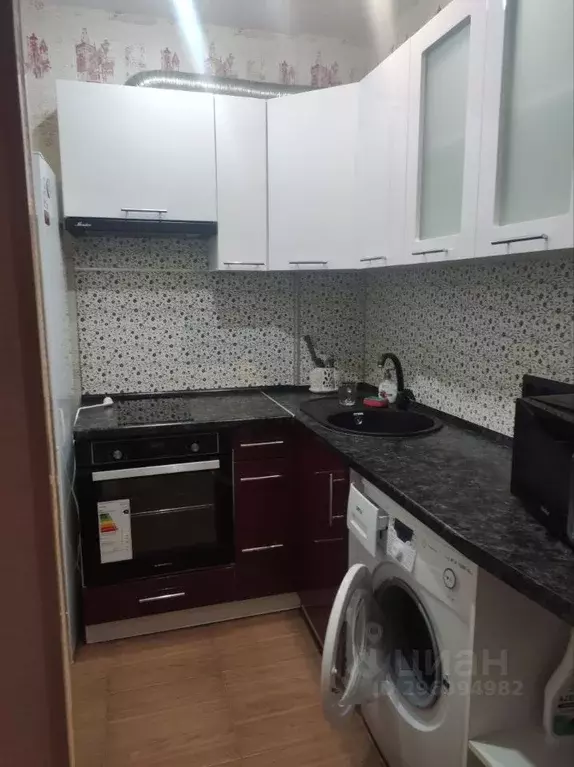 Свободной планировки кв. Удмуртия, Ижевск Клубная ул., 17/2 (30.0 м) - Фото 1