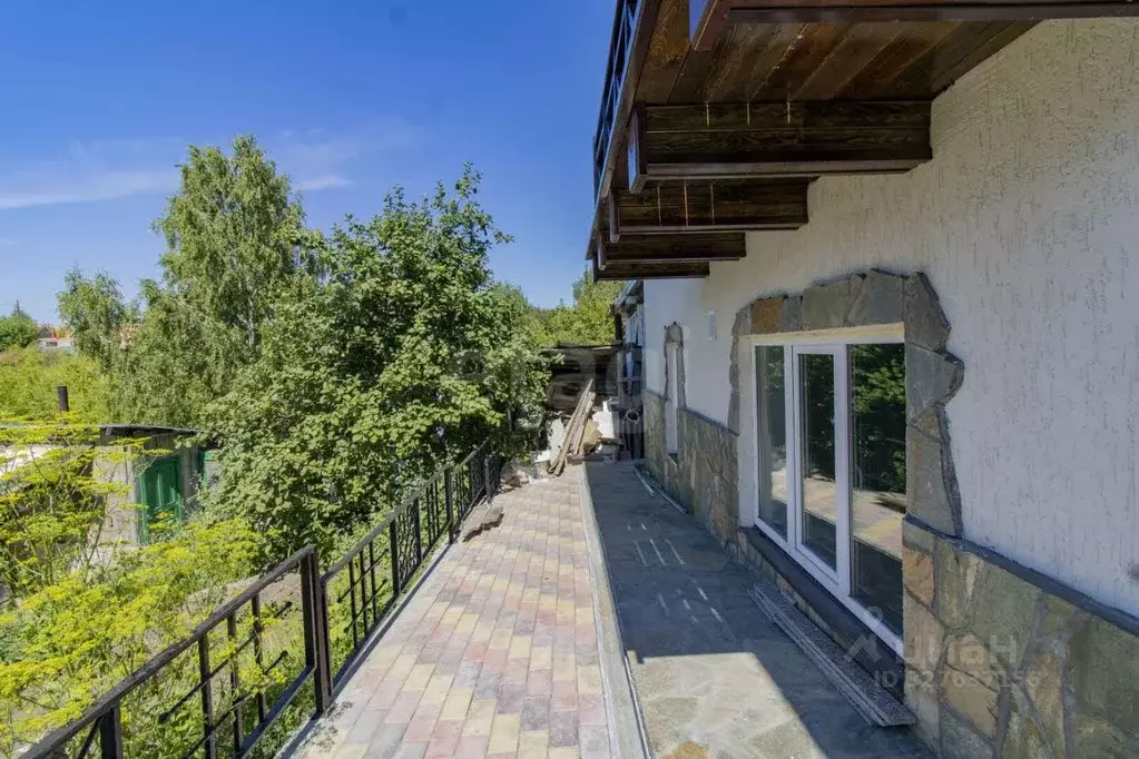 Дом в Тюменская область, Тюмень Актюбинский пер. (92 м) - Фото 1