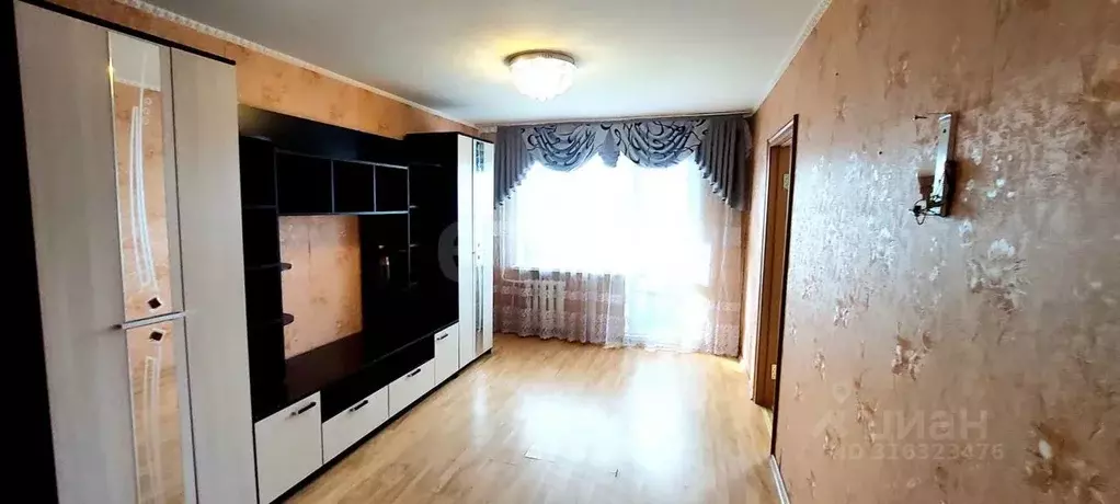 3-к кв. Псковская область, Печоры Заводская ул., 1Б (56.2 м) - Фото 1