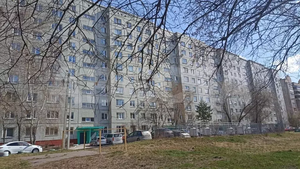 3-к кв. Омская область, Омск ул. Сулеймана Стальского, 10 (64.0 м) - Фото 0