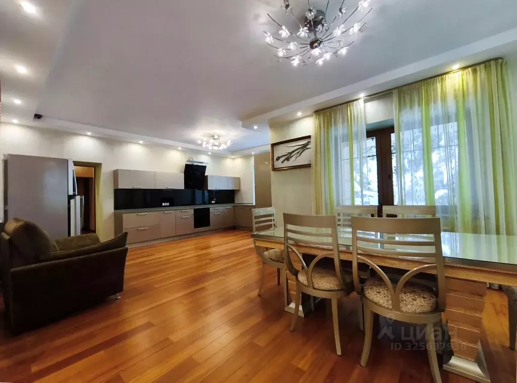 Коттедж в Московская область, Красногорск городской округ, д. ... - Фото 1