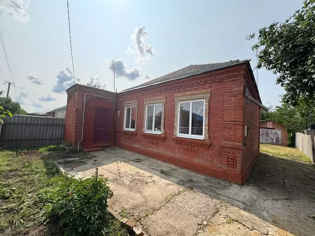 Дом в Краснодарский край, Новокубанск ул. Осипенко, 29 (65 м) - Фото 1