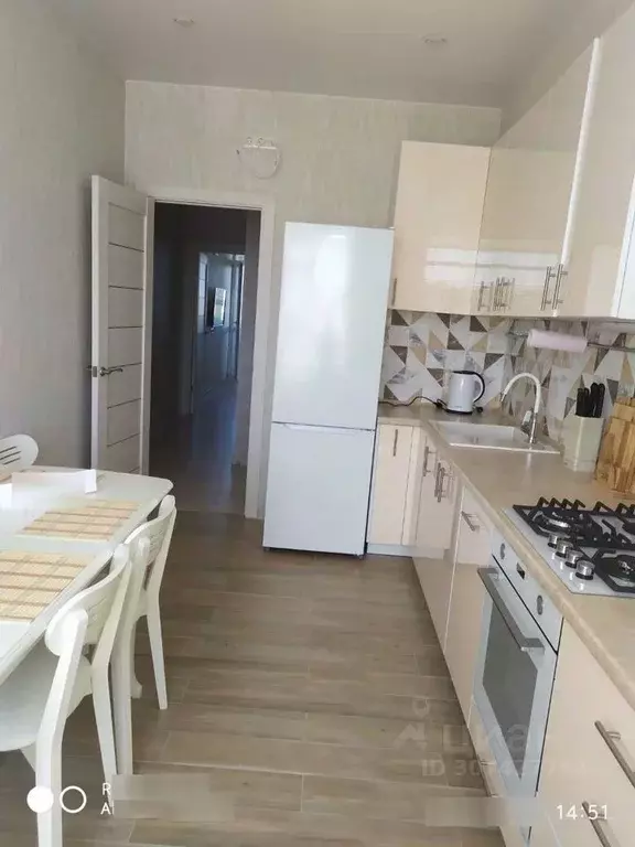 2-к кв. Крым, Феодосия ул. Насыпная, 6 (64.0 м) - Фото 0