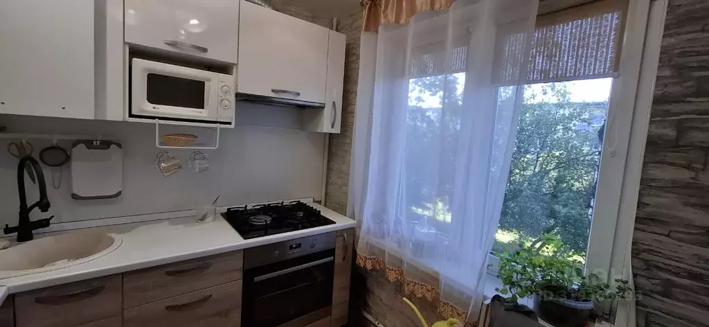 3-к кв. Удмуртия, Ижевск ул. Ворошилова, 49 (62.0 м) - Фото 1