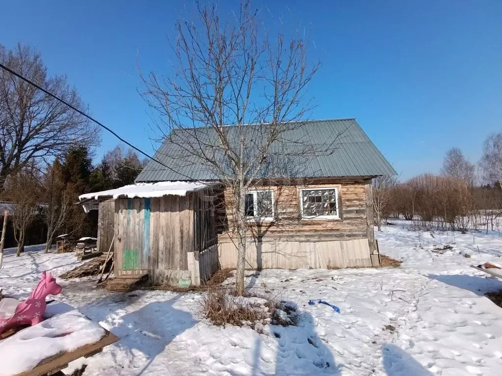 Дом в Псковская область, Гдовский район, Добручинская волость, д. ... - Фото 0