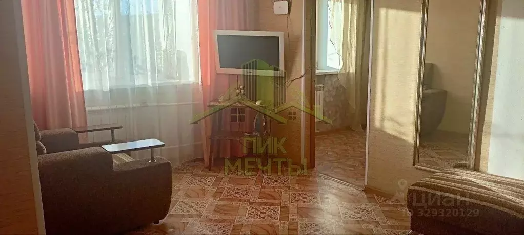 2-к кв. Бурятия, Улан-Удэ Октябрьская ул., 12 (43.3 м) - Фото 1