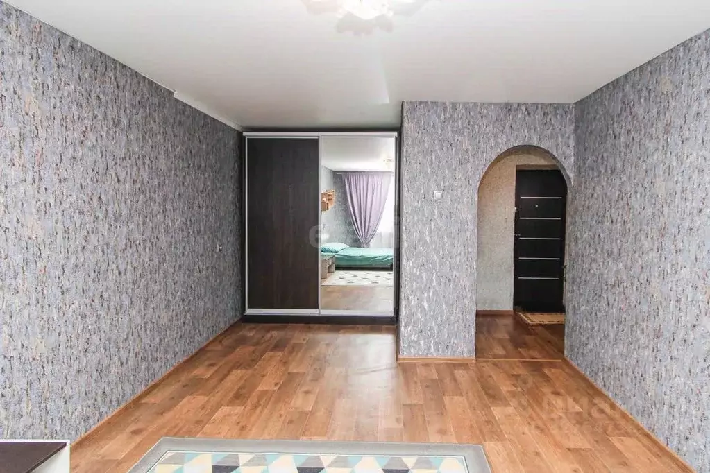 1-к кв. Тюменская область, Тюмень Мелиораторов мкр, ул. Мелиораторов, ... - Фото 1