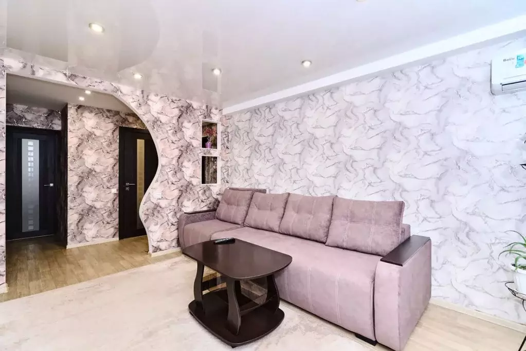 3-к кв. Томская область, Томск ул. Интернационалистов, 6/1 (57.8 м) - Фото 0