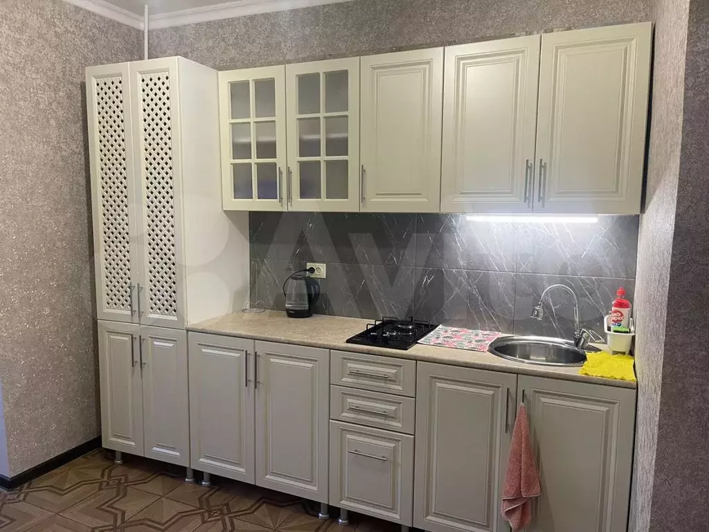 2-к. квартира, 70 м, 8/9 эт. - Фото 0