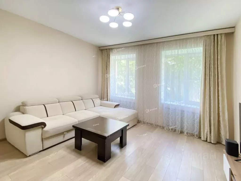 3-к кв. Тульская область, Тула Гоголевская ул., 76 (70.9 м) - Фото 1