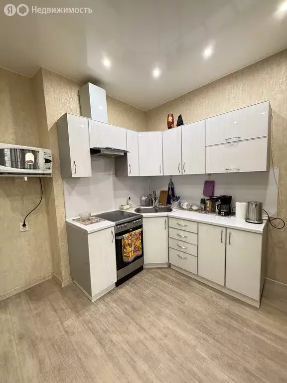 3-комнатная квартира: Нерюнгри, улица Строителей, 3/1 (84 м) - Фото 0