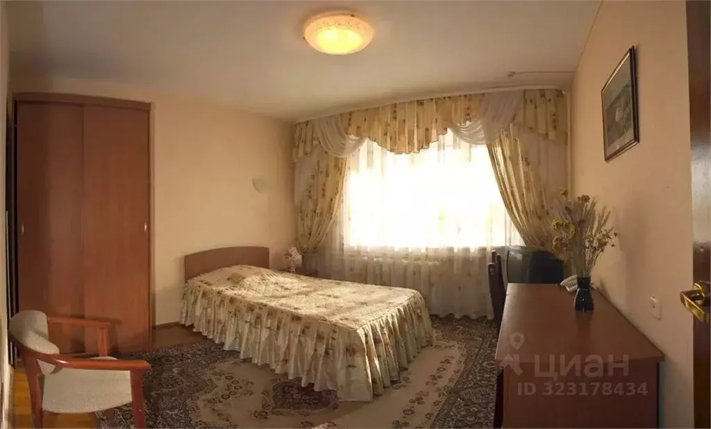 Комната Калужская область, Калуга ул. Суворова, 132 - Фото 1