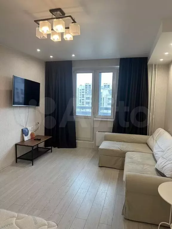 1-к. квартира, 40 м, 17/17 эт. - Фото 1