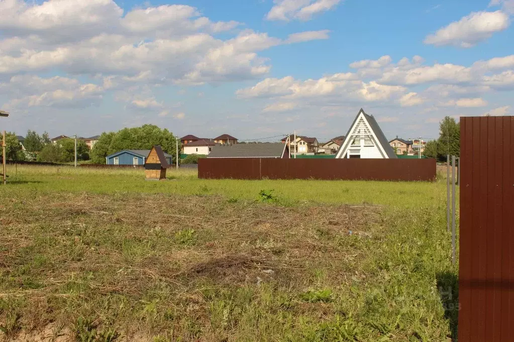 Участок в Московская область, Домодедово городской округ, д. Голубино ... - Фото 1