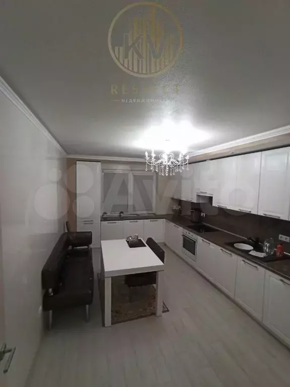 3-к. квартира, 90 м, 4/17 эт. - Фото 0