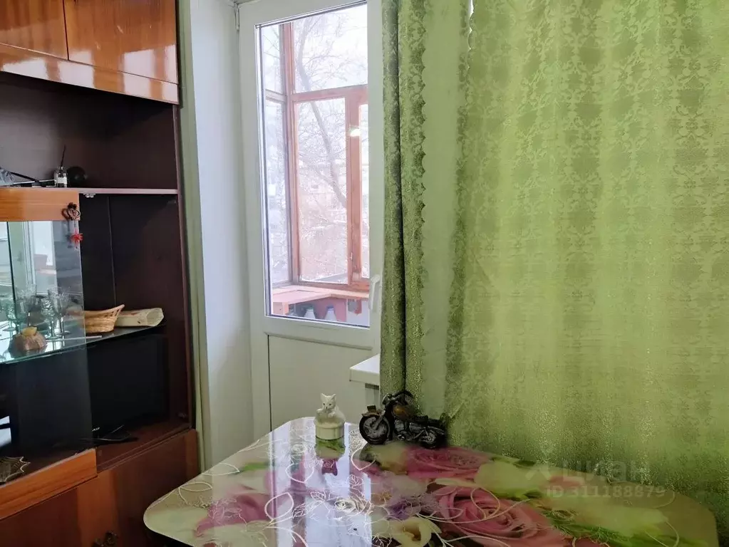 4-к кв. Кемеровская область, Кемерово ул. Ворошилова, 7Б (62.0 м) - Фото 0