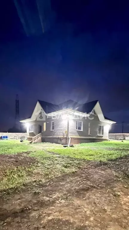 Дом в Белгородская область, Старооскольский городской округ, с. ... - Фото 1