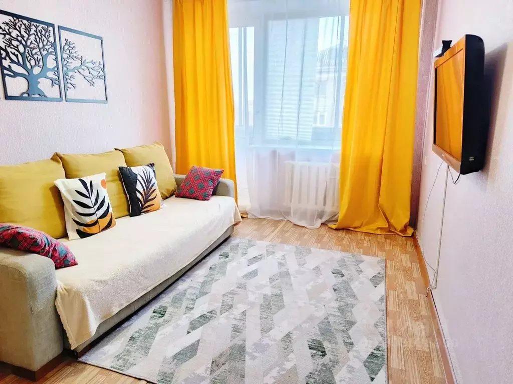 2-к кв. Красноярский край, Красноярск ул. Декабристов, 40 (56.0 м) - Фото 1