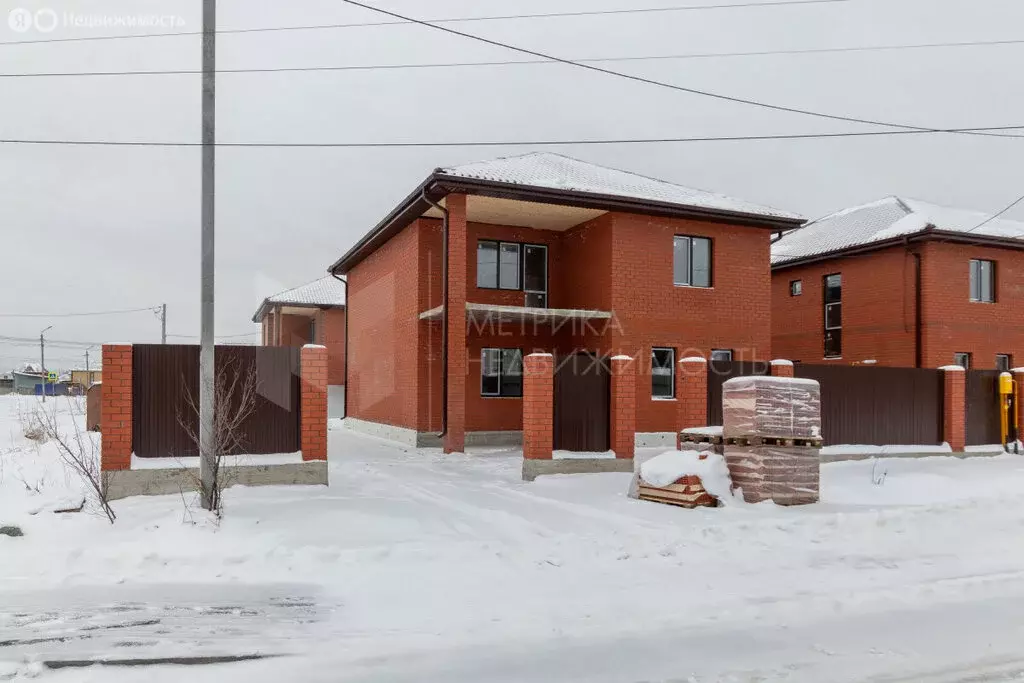 Дом в Тюмень, микрорайон Березняковский, Нефтеюганская улица, 32 (156 ... - Фото 0