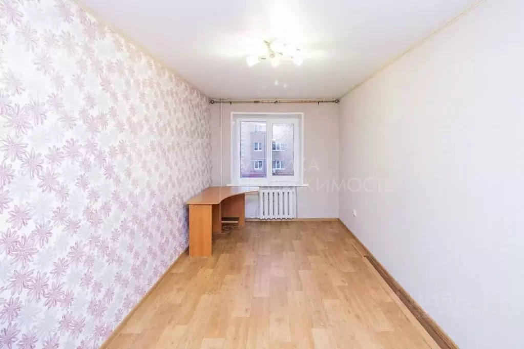 2-к кв. Тюменская область, Тюмень ул. Карла Маркса, 123 (46.4 м) - Фото 1