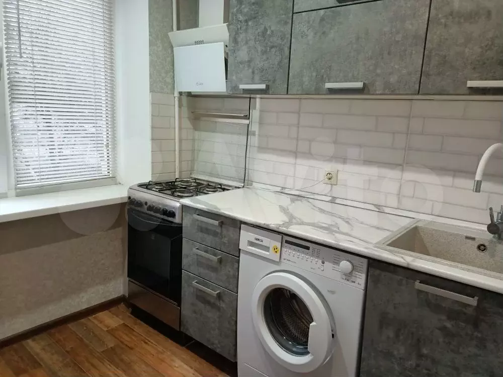 2-к. квартира, 40 м, 2/5 эт. - Фото 0