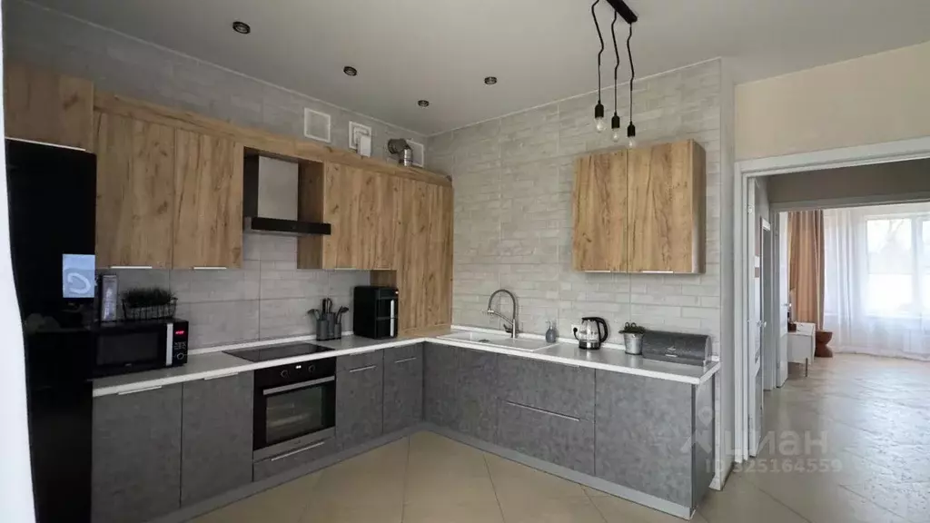 Коттедж в Краснодарский край, Краснодар ул. Имени Атамана Антона ... - Фото 1