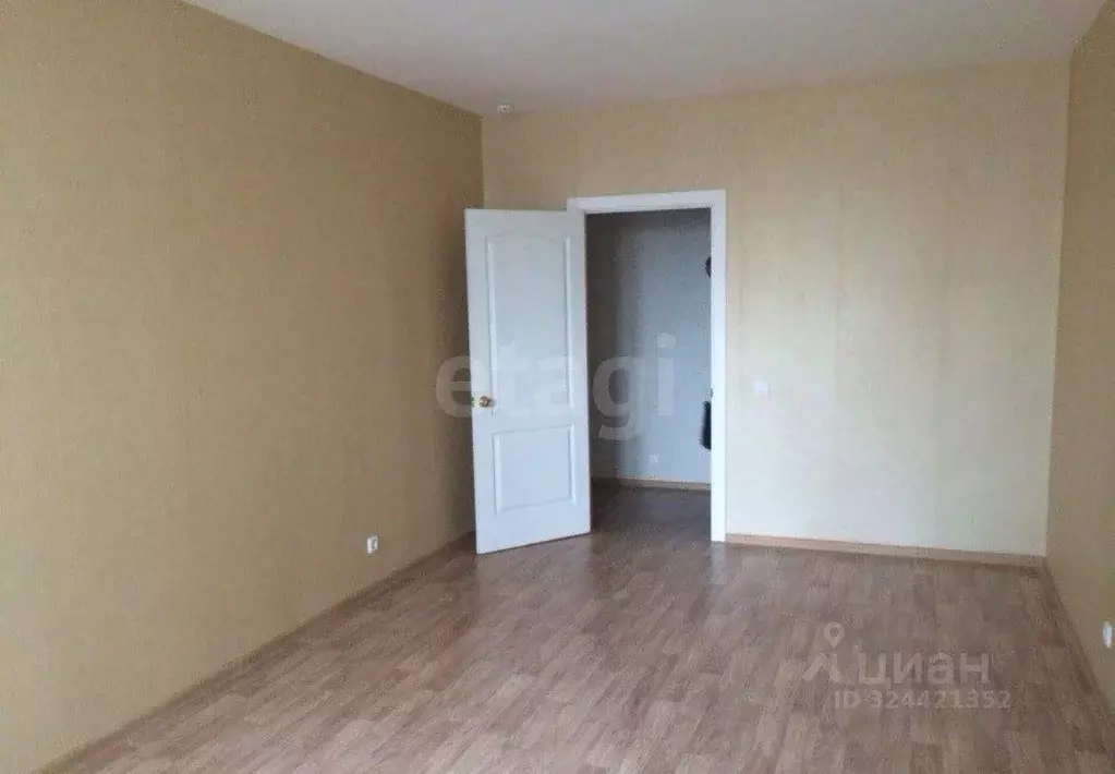 3-к кв. Красноярский край, Красноярск Взлетка мкр, ул. Батурина, 38 ... - Фото 1