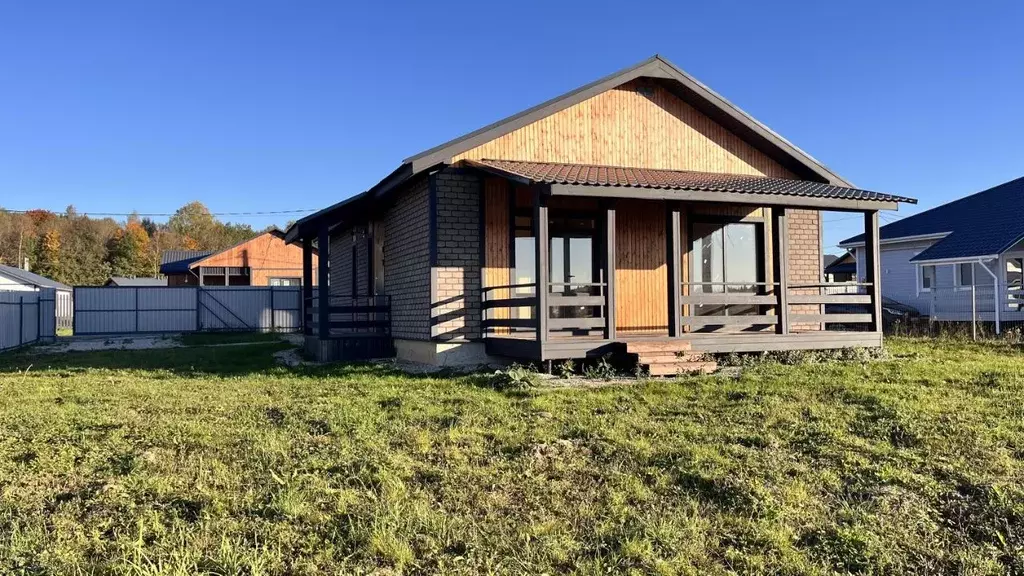 Дом в Калужская область, Жуковский муниципальный округ, Чубарово ... - Фото 2