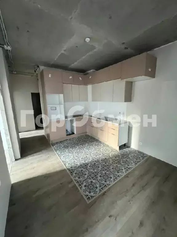 Продается 4-комнатная квартира - Фото 1