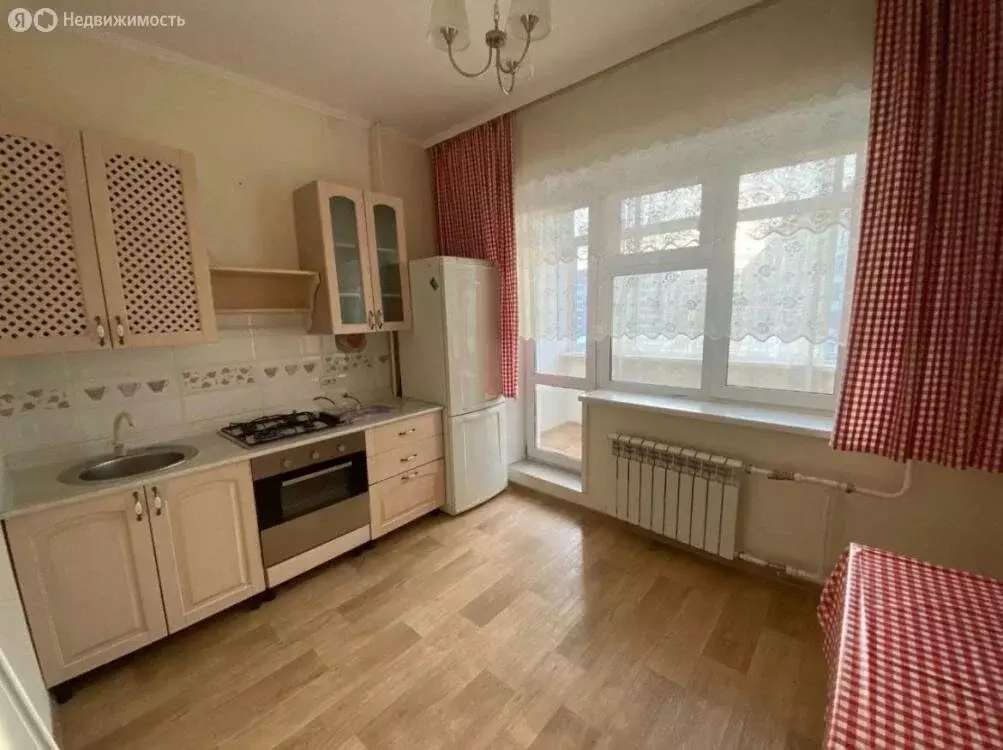 1-комнатная квартира: Якутск, улица Петровского, 10/5 (38 м) - Фото 0