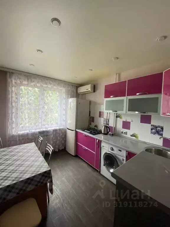 2-к кв. Волгоградская область, Волгоград ул. Рихарда Зорге, 46 (45.0 ... - Фото 0
