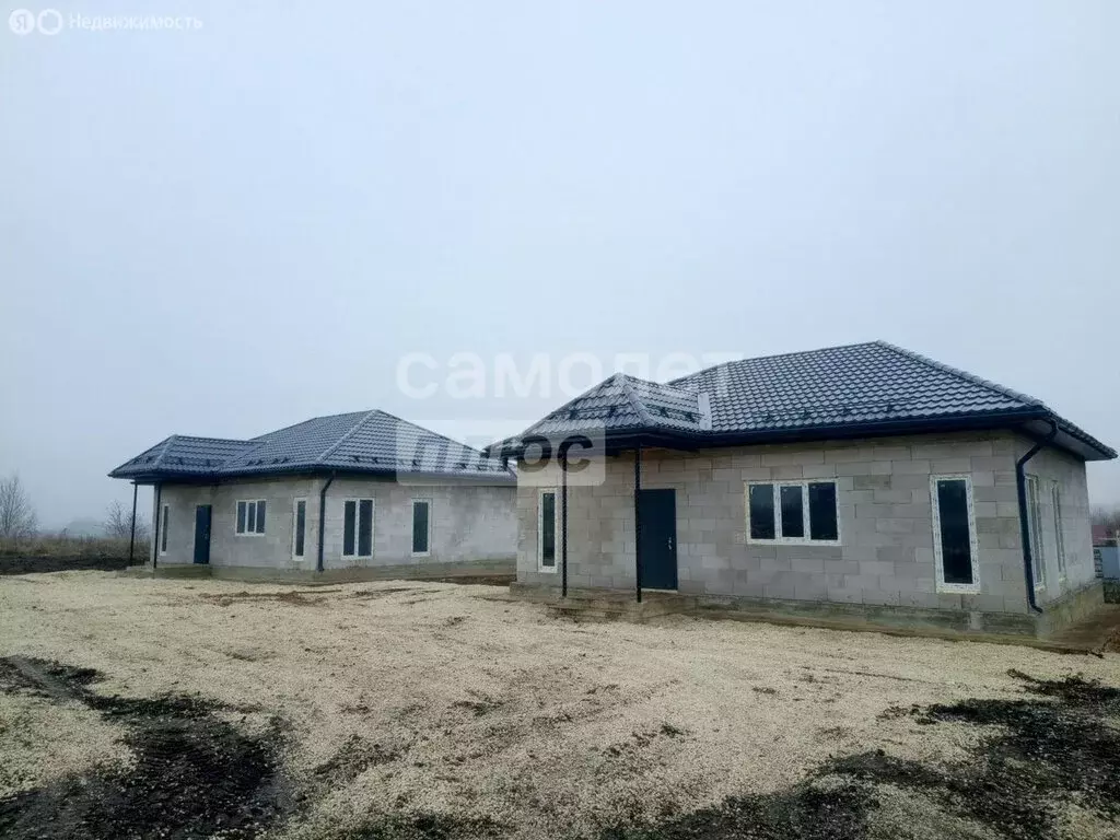 Дом в село Подгорное, Прогонная улица, 47 (100 м) - Фото 1