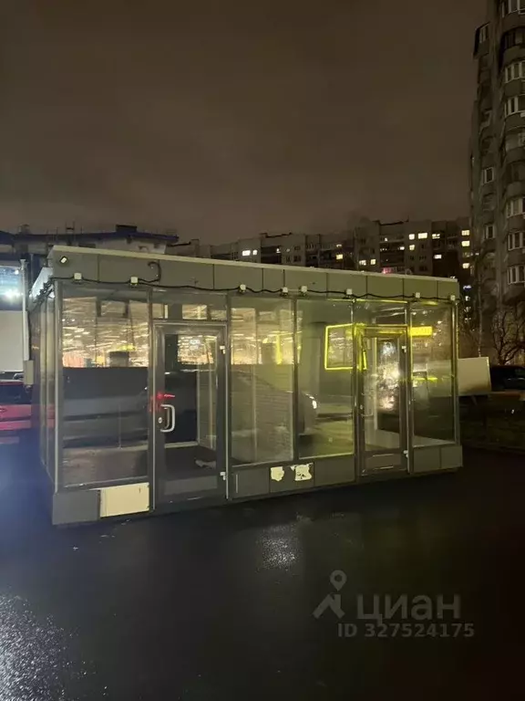 Торговая площадь в Санкт-Петербург Малая Бухарестская ул., 15 (25 м) - Фото 1