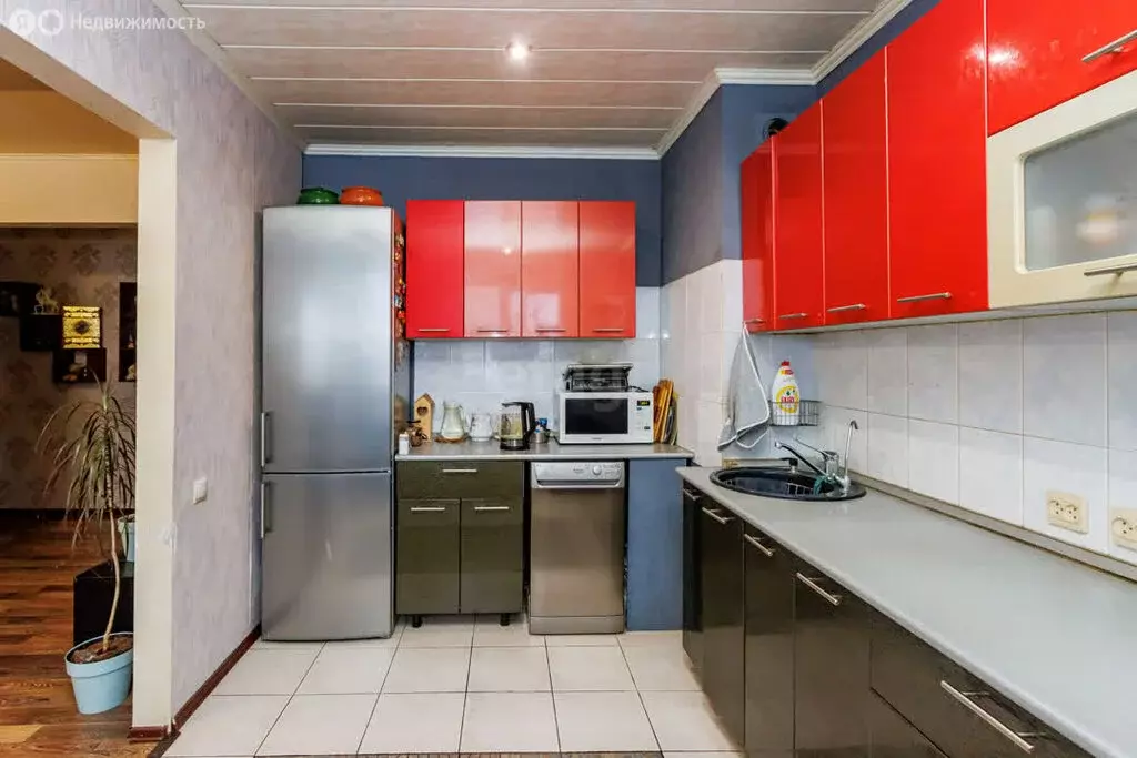 5-комнатная квартира: Тюмень, улица Николая Чаплина, 121 (115 м) - Фото 1