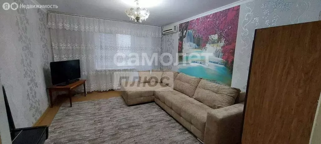 4-комнатная квартира: Элиста, 8-й микрорайон, 17 (77.5 м) - Фото 1