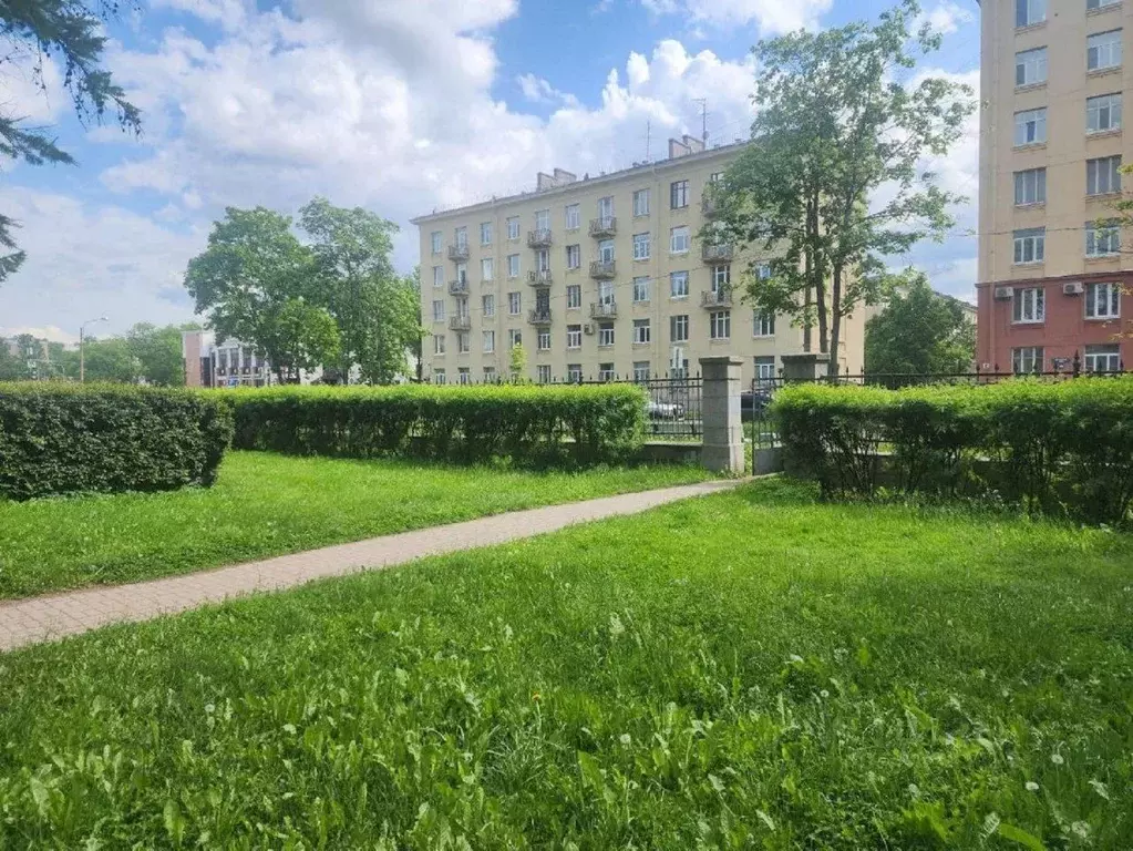 2-к кв. Санкт-Петербург Бассейная ул., 61 (56.3 м) - Фото 0