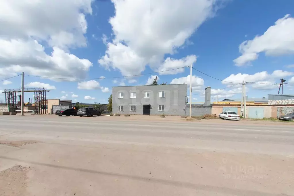 Торговая площадь в Татарстан, Альметьевск Базовая ул., 45 (373 м) - Фото 1