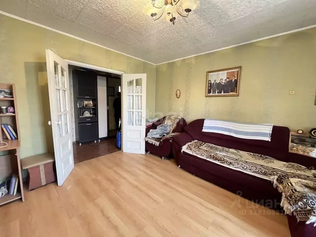 3-к кв. Бурятия, Улан-Удэ ул. Гагарина, 73Б (60.6 м) - Фото 0