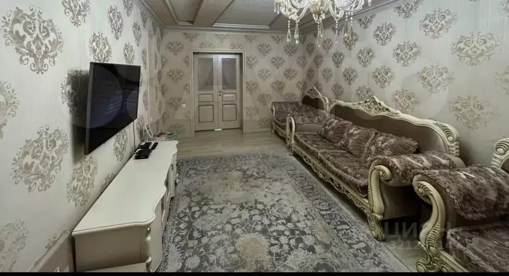 3-к кв. Чеченская республика, Грозный ул. Анисимова, 29А (103.0 м) - Фото 1