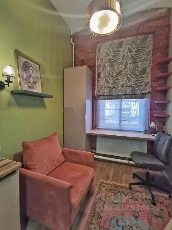 1-к кв. Санкт-Петербург 8-я Васильевского острова линия, 85 (17.0 м) - Фото 0