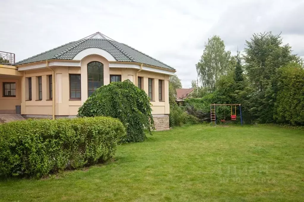 Дом в Санкт-Петербург, Санкт-Петербург, Павловск ул. Красного ... - Фото 1