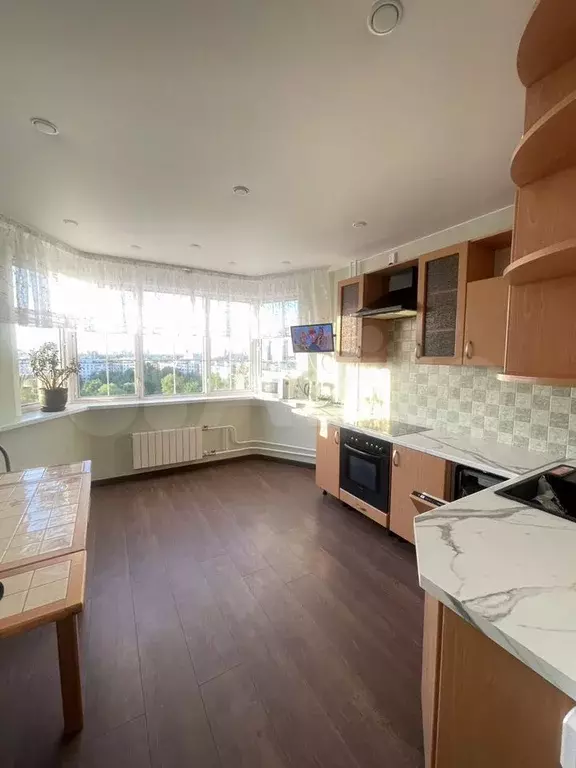 2-к. квартира, 70 м, 11/17 эт. - Фото 0