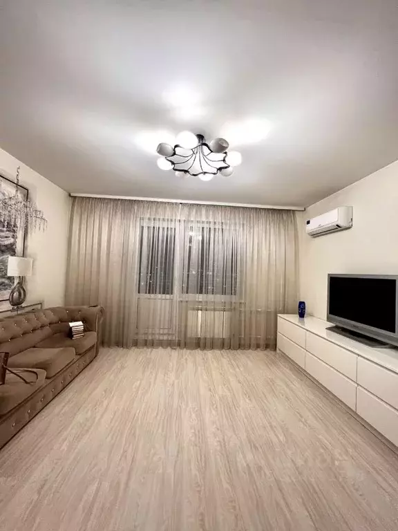 2-к кв. Красноярский край, Красноярск Светлогорская ул., 7 (50.0 м) - Фото 1