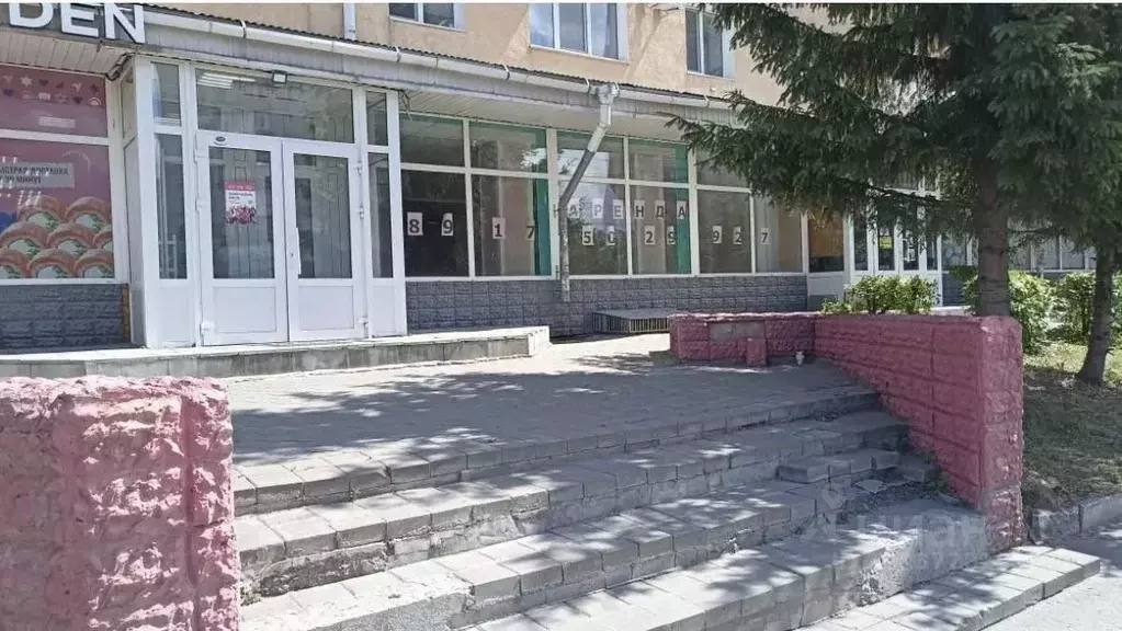 Помещение свободного назначения в Омская область, Омск просп. Карла ... - Фото 1