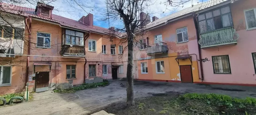 3-комнатная квартира: Брянск, Литейная улица, 27 (65 м) - Фото 1