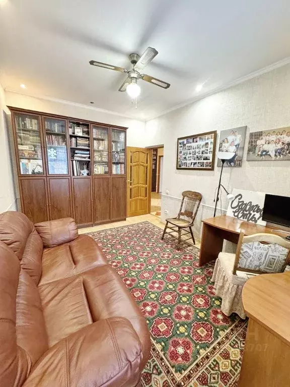 Дом в Оренбургская область, Оренбург пер. Лужский, 3 (315 м) - Фото 1